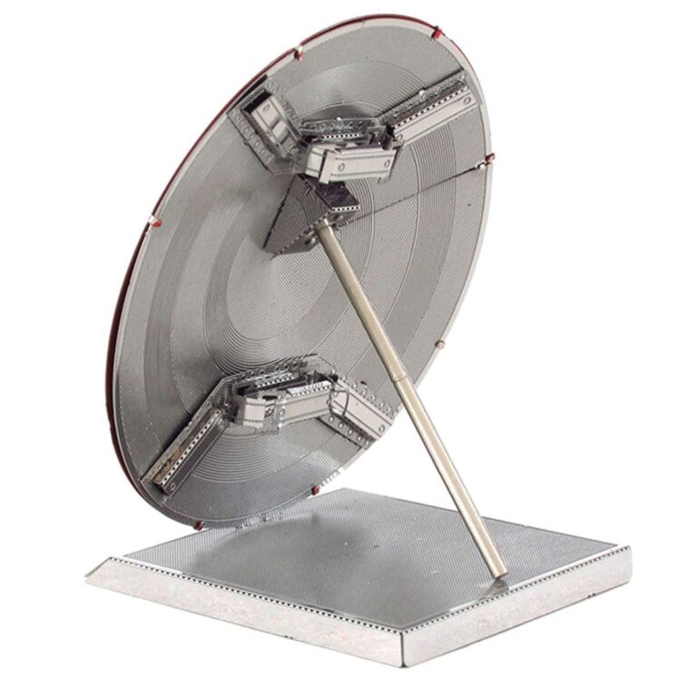 דגם הרכבה המגן של קפטן אמריקה CAPTAIN AMERICA'S SHIELD הדגם הבנוי, חברת Metal Earth