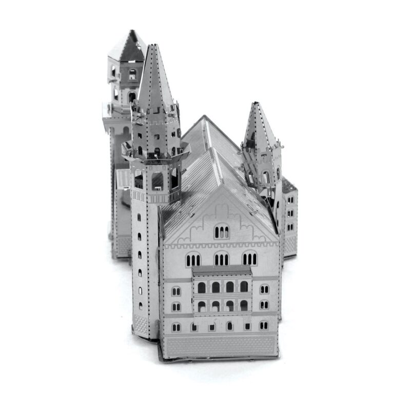 דגם הרכבה טירה ניוקנסטיין NEUSCHWANSTEIN CASTLE הדגם הבנוי, חברת Metal Earth