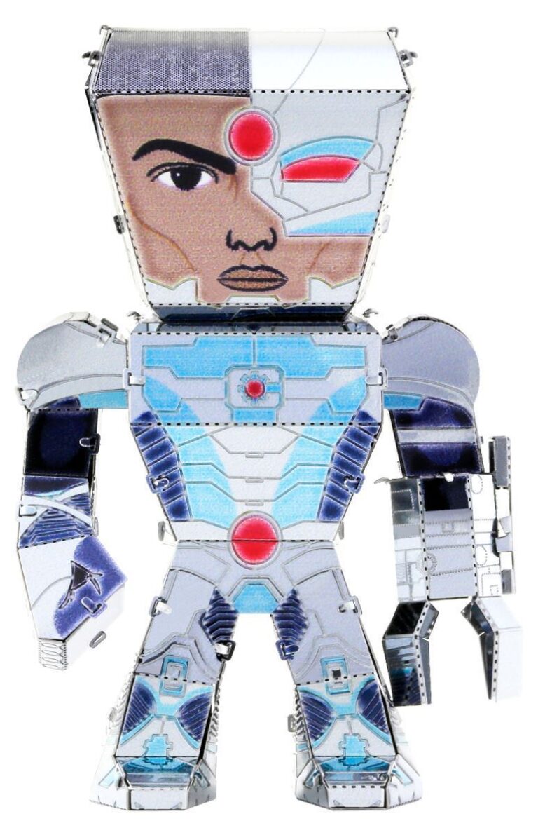 דגם הרכבה לג'נד סייבורג LEGENDS CYBORG אריזת הדגם, חברת Metal Earth
